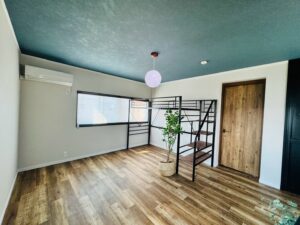 西尾市A様邸｜寝室内装リフォーム！押し入れをベッドに大変身！