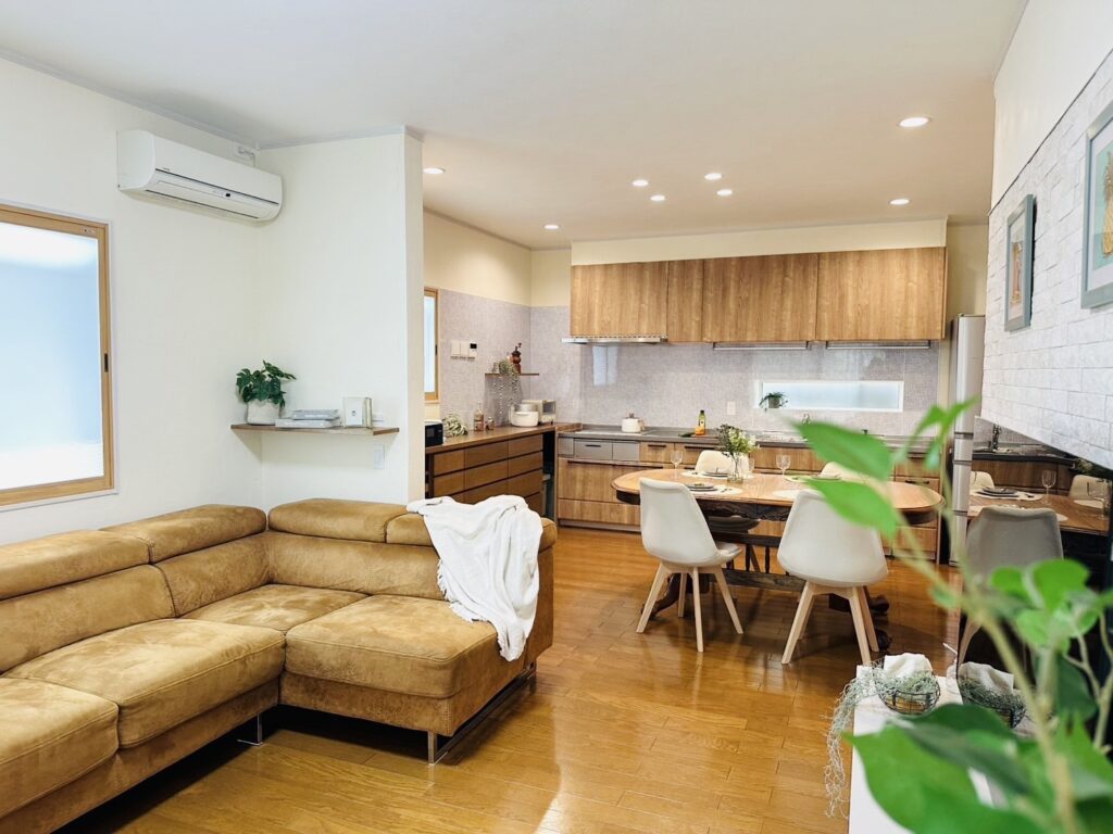 西尾市H様邸|珪藻土&エコカラットで空気を整えるLDKリフォーム!