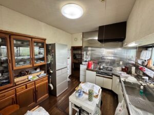 西尾市の築55年住宅リノベーション前のキッチン