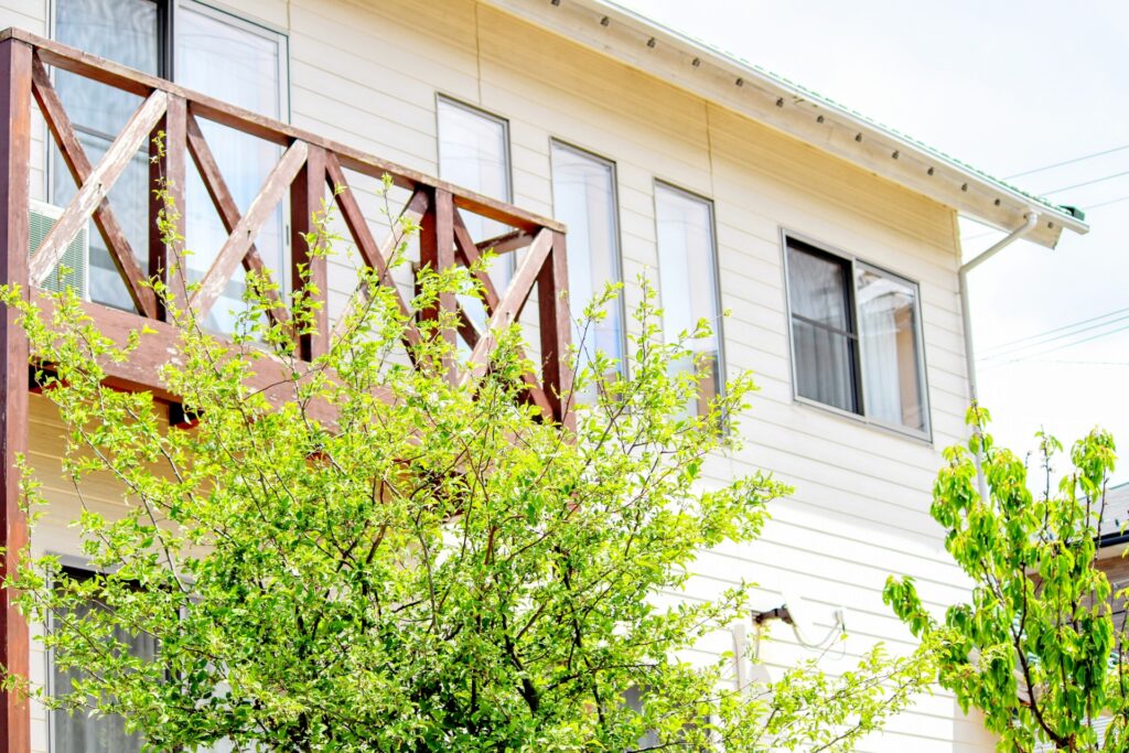 築20年の住宅 外観 劣化のイメージ